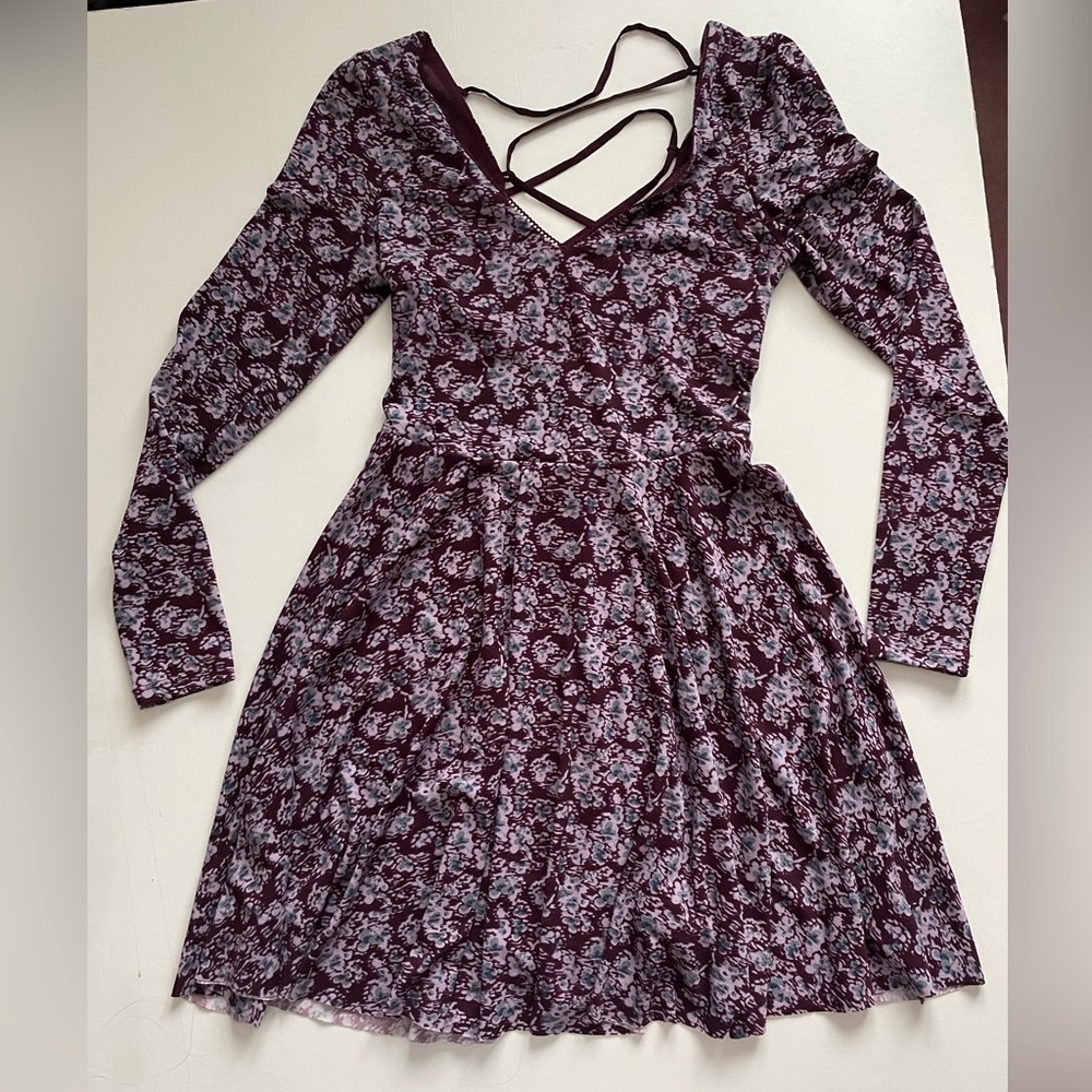 Small KIM CHI BLUE, URBAN OUTFITTERS, purple floral corset long sleeve dress
